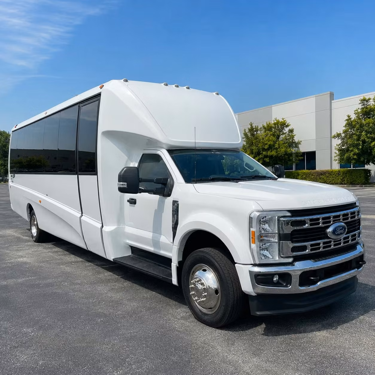 15 passenger minibus