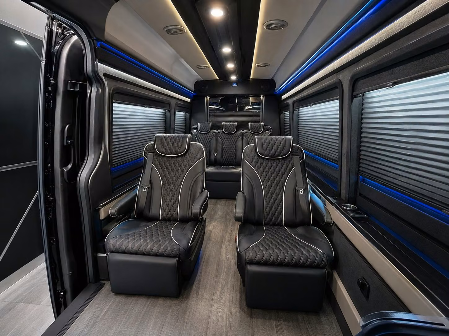 through a network of independent bus companies oklahoma city airport transfers are easier than ever